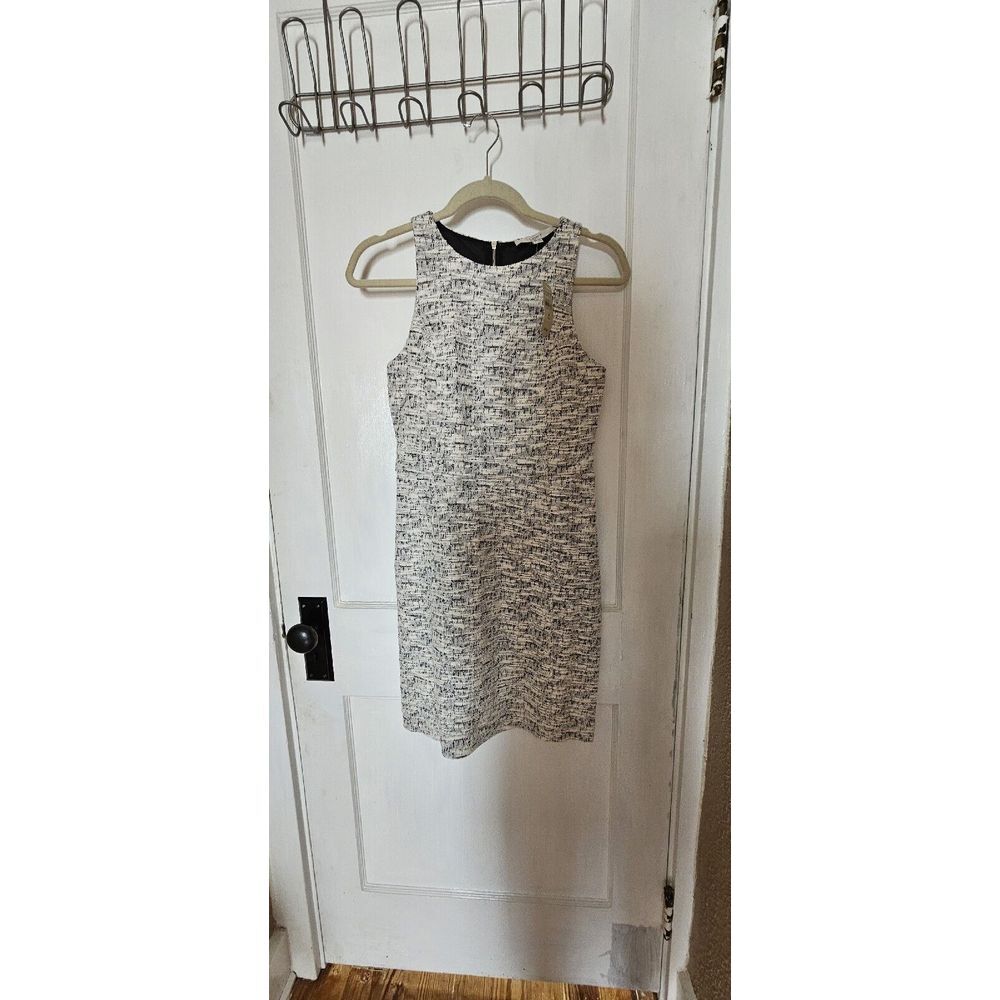 LOFT women sleeveless white/black dress 2P‎